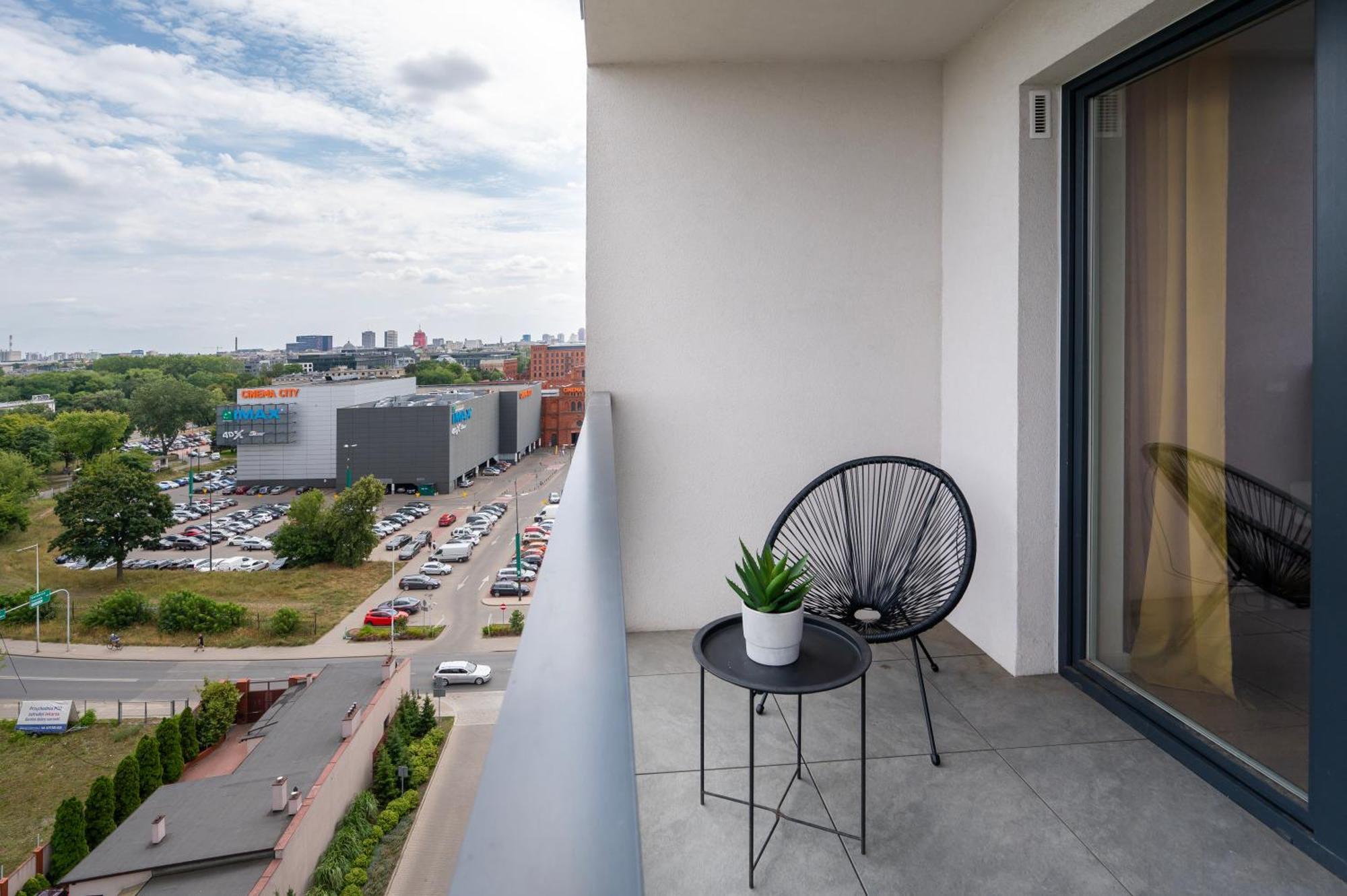 9Th Floor Lodz Manufaktura Apartments With Parking By Rentujemy Екстериор снимка